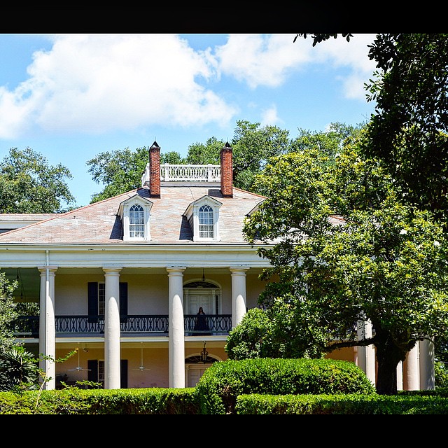 Oak Alley Plantation's gardens match its magnificence. 